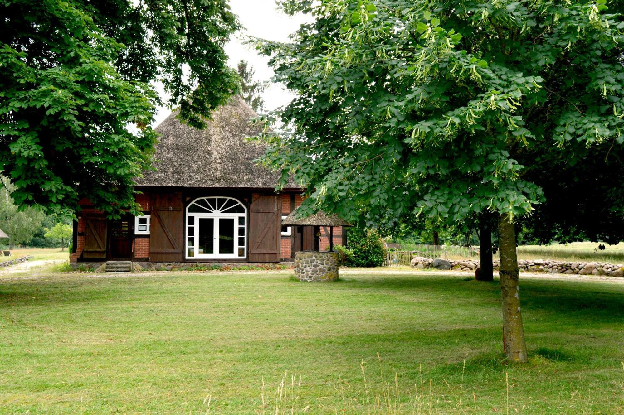 Ferienwohnung Juttashof Camin Exterior foto